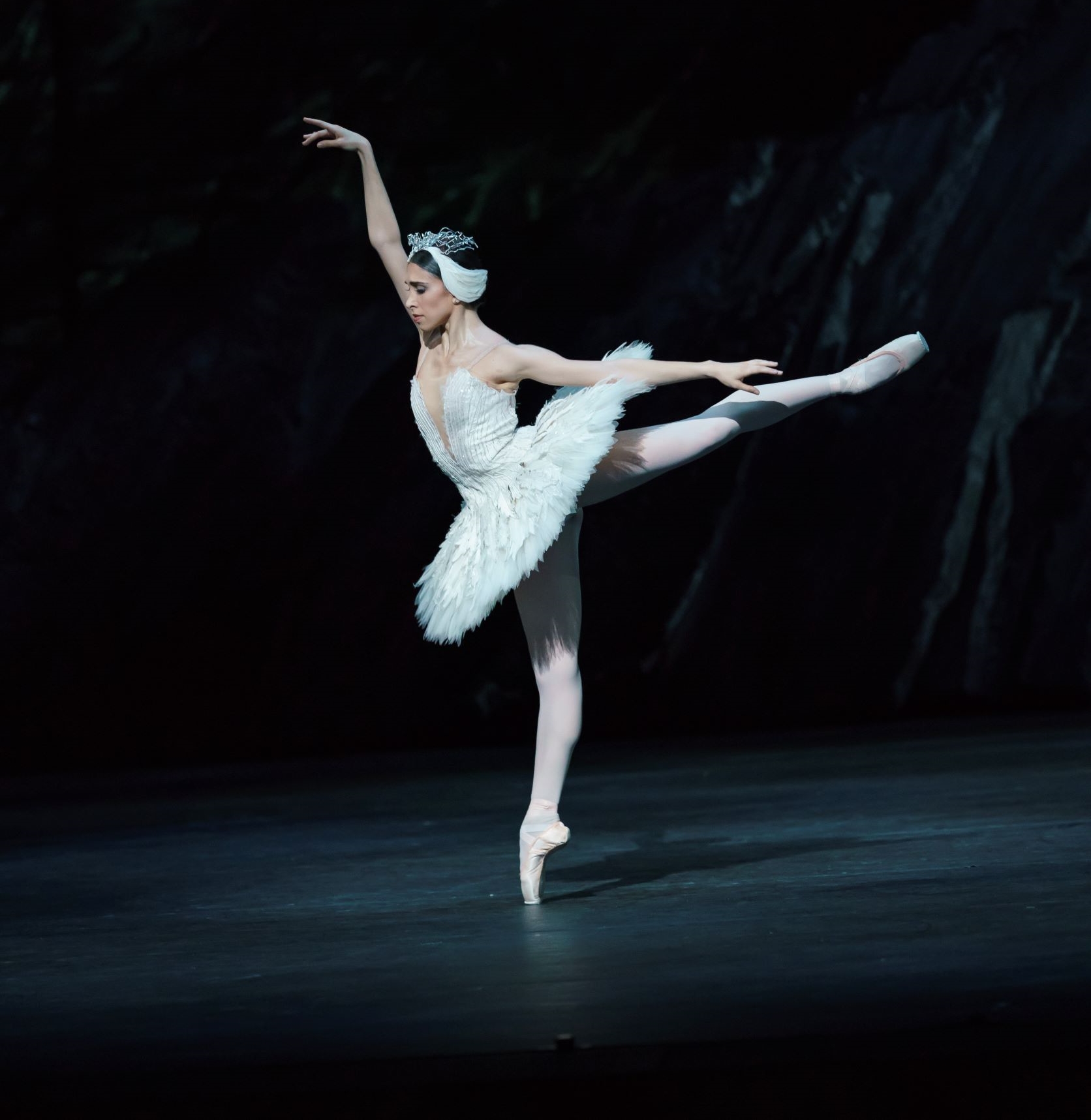 crop Royal Ballet Swan Lake Yasmine Naghdi photo credit Bill Cooper